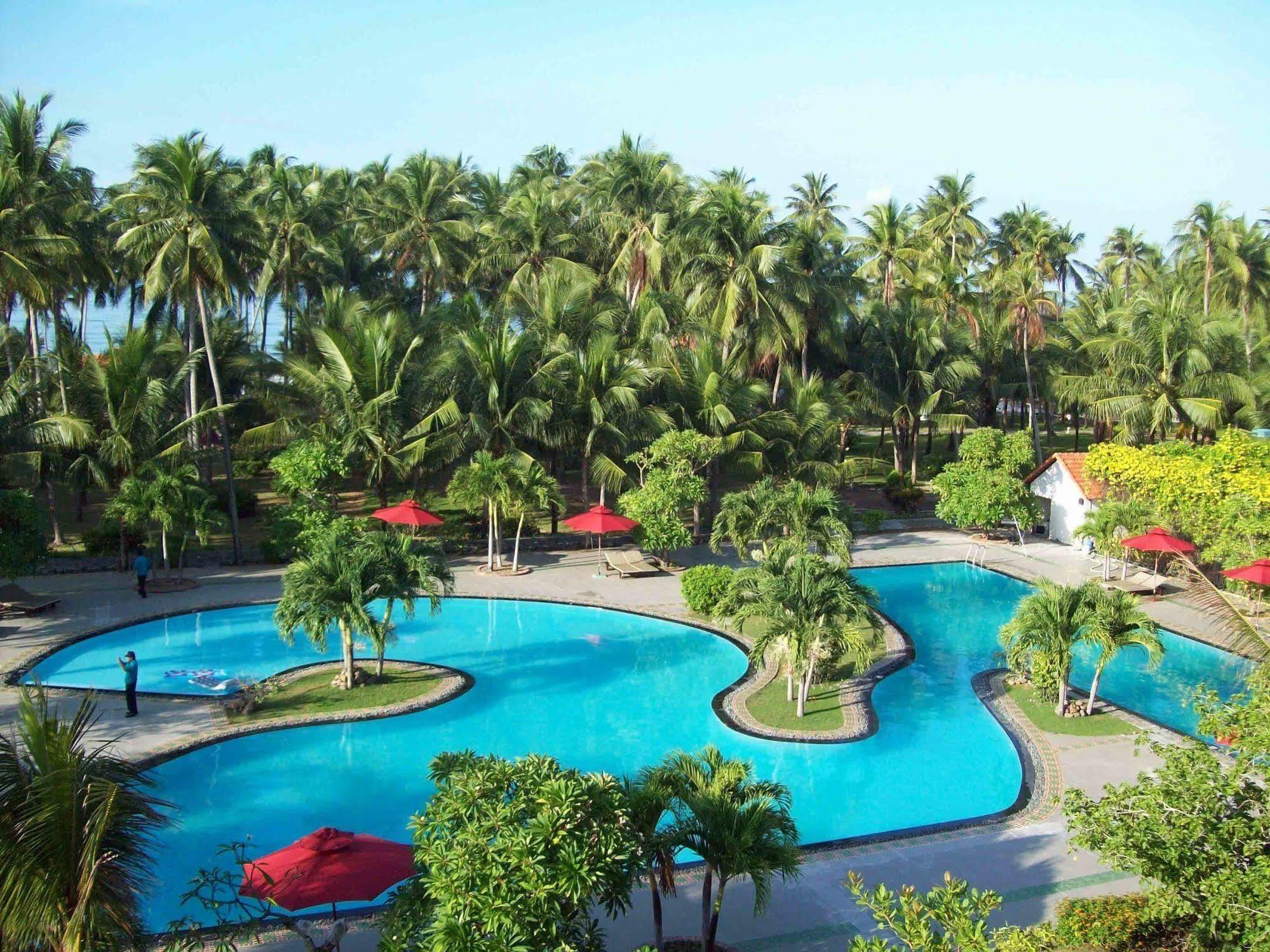 Muine Century Beach Resort & Spa Mui Ne Exterior photo
